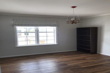 Photo of property in 11 Khouri Avenue, Karori, Wellington, 6012