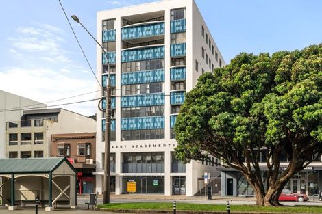 Photo of property in 17 Kent Terrace - Kent Apartments, 5c/16 Kent Terrace, Mount Victoria, Wellington, 6011