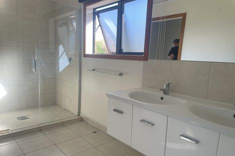 Photo of property in 70 Kirton Drive, Riverstone Terraces, Upper Hutt, 5018