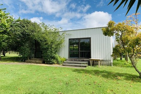 Photo of property in 159 Oraha Road, Kumeu, 0892