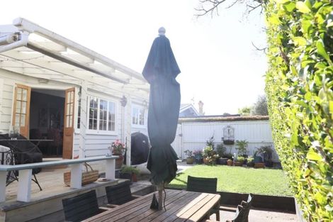 Photo of property in 2/11 Patuone Avenue, Devonport, Auckland, 0624