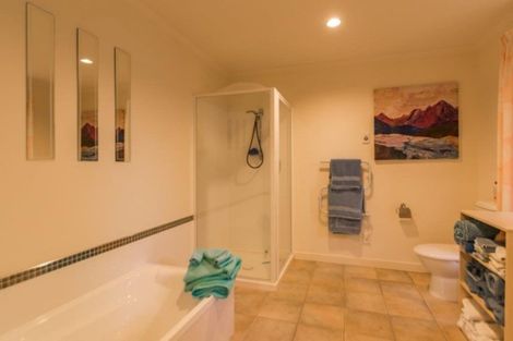 Photo of property in 14 Ranui Street, Waikawa, Picton, 7220