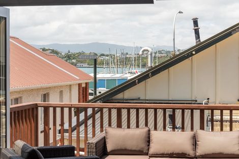 Photo of property in 528a Evans Bay Parade, Hataitai, Wellington, 6021