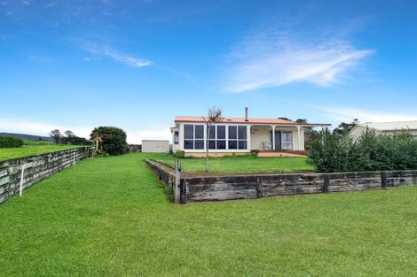 Photo of property in 1256 Frankley Road, Hurworth, New Plymouth, 4371