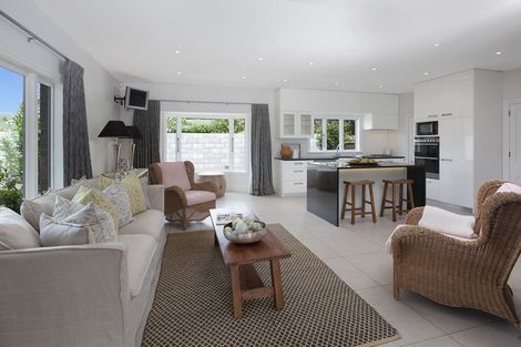 Photo of property in 20 Poynder Avenue, Merivale, Christchurch, 8014