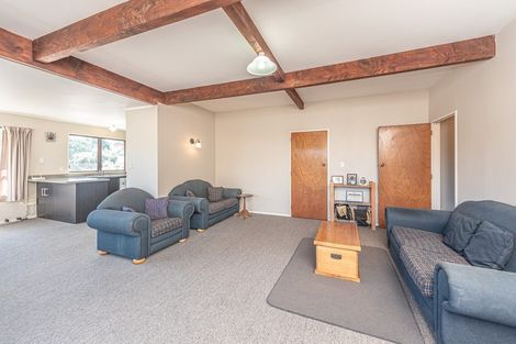 Photo of property in 87 Great North Road, Saint Johns Hill, Whanganui, 4501