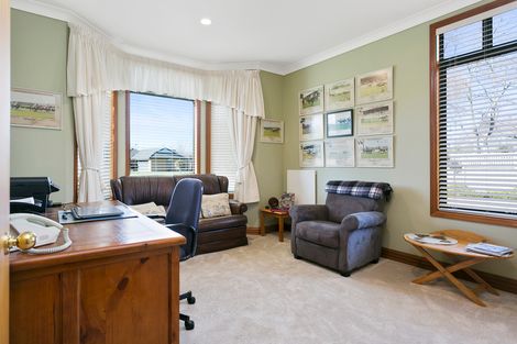 Photo of property in 19 Cowley Drive, Leamington, Cambridge, 3432