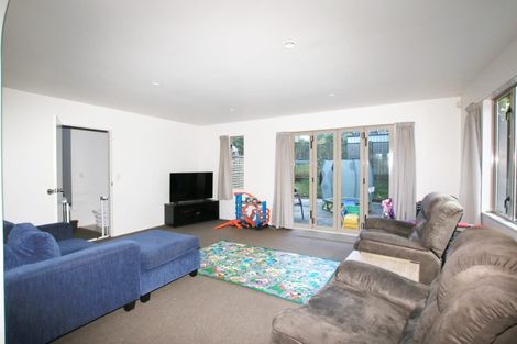 Photo of property in 10a Evan Street, Belmont, Auckland, 0622