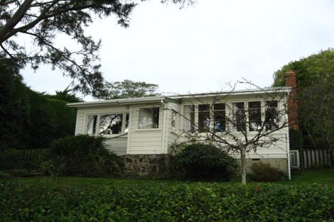 Photo of property in 30 Marine Parade, Macandrew Bay, Dunedin, 9014