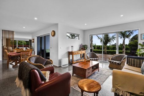 Photo of property in 414/414a Corbett Road, Lepperton, New Plymouth, 4373