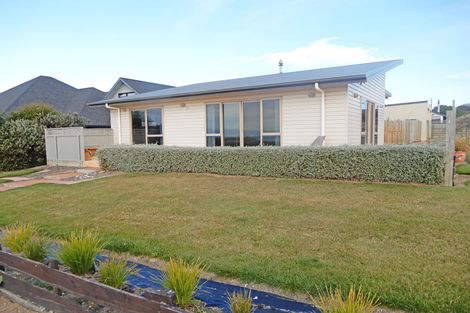 Photo of property in 1 Anderson Street, Kakanui, Oamaru, 9495