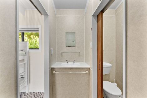 Photo of property in 51 Wairau Road, Oakura, 4314