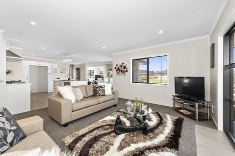 Photo of property in 12 Chalgrove Road, Huntington, Hamilton, 3210