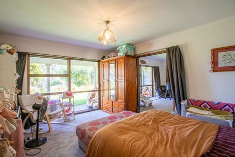 Photo of property in 8 Ameku Road, Raetihi, 4632