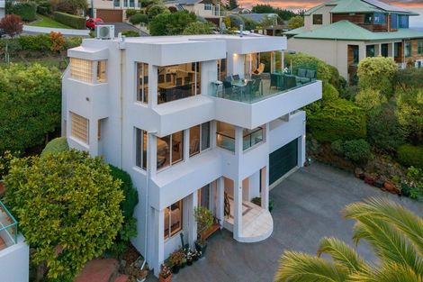 Photo of property in 1/6 Horizon Heights, Redcliffs, Christchurch, 8081