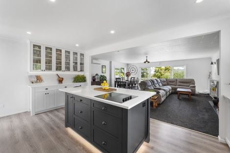 Photo of property in 118 Mangaone Road, Halcombe, Feilding, 4779