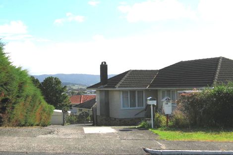 Photo of property in 24 Waitaki Street, Henderson, Auckland, 0612