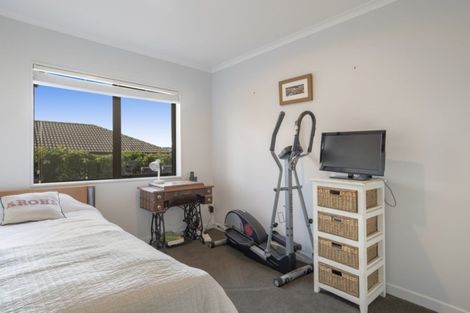 Photo of property in 16 Lynley Park Drive, Omokoroa, 3114