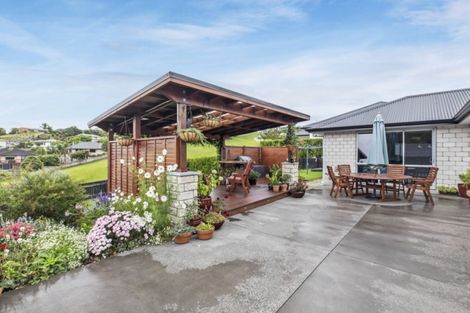 Photo of property in 126 Oteki Park Drive, Welcome Bay, Tauranga, 3112