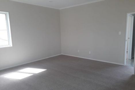 Photo of property in 28 Saddleback Crescent, Papakura, 2110