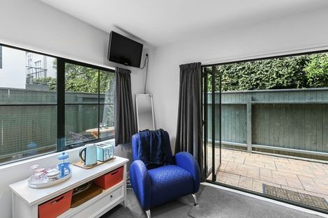 Photo of property in 16e Hobson Street, Thorndon, Wellington, 6011