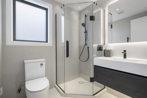 Photo of property in 61a Churchill Road, Murrays Bay, Auckland, 0630