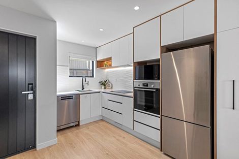 Photo of property in 10b Cranston Street, Torbay, Auckland, 0632