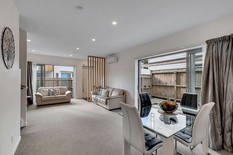 Photo of property in 9/7 Handyside Street, Tawa, Wellington, 5028