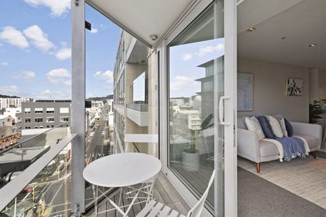 Photo of property in Piermont Apartments, 7i/82 Cable Street, Te Aro, Wellington, 6011