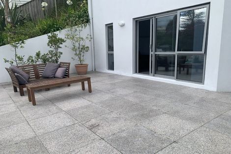 Photo of property in 17 Handley Avenue, Narrow Neck, Auckland, 0624