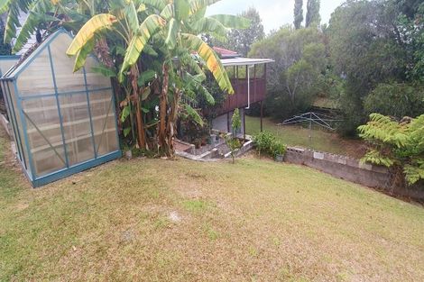 Photo of property in 13 Vina Place, Massey, Auckland, 0614