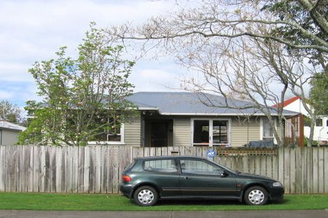 Photo of property in 15 Queen Road, Bellevue, Tauranga, 3110