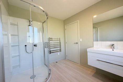 Photo of property in 5 Swinton Place, Churton Park, 6037