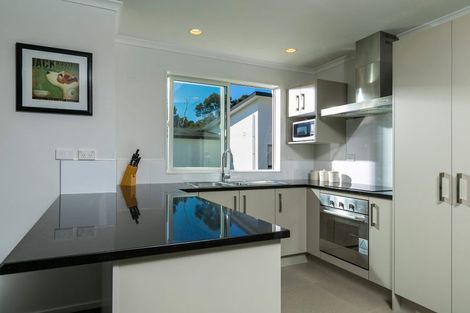 Photo of property in 35 Aberley Road, Schnapper Rock, Auckland, 0632