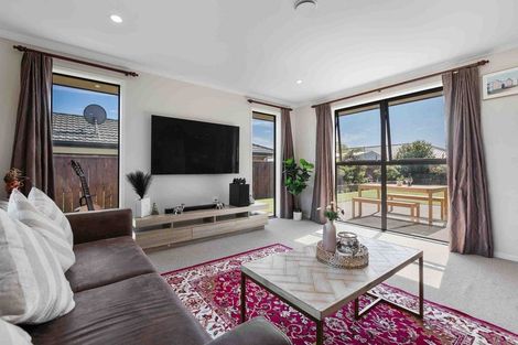 Photo of property in 68 Sunnyvale Street, Bell Block, New Plymouth, 4312