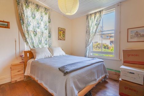 Photo of property in 1 Harvey Road, Bluff Hill, Napier, 4110