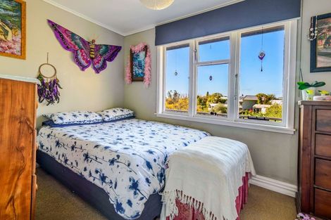 Photo of property in 16 Spencer Road, Hospital Hill, Napier, 4110