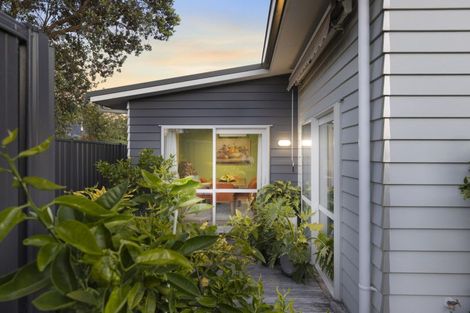 Photo of property in 35 Waione Avenue, Athenree, Waihi Beach, 3177