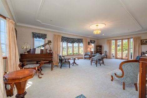 Photo of property in 92 Viewmont Drive, Harbour View, Lower Hutt, 5010