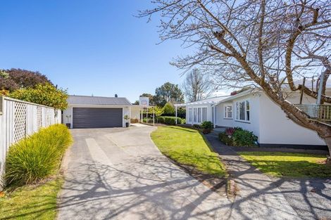 Photo of property in 18 Eaton Crescent, Otamatea, Whanganui, 4500