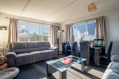 Photo of property in 15 De Carle Street, Saint Kilda, Dunedin, 9012