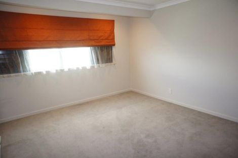 Photo of property in 3 Courtneys, West Harbour, Auckland, 0618