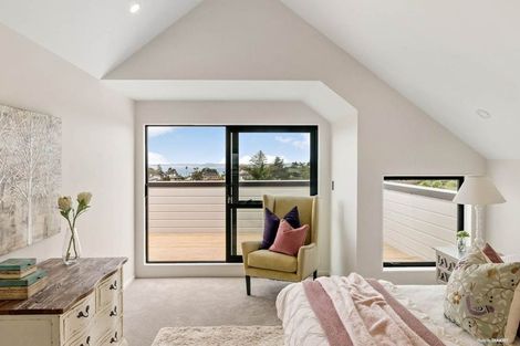 Photo of property in 10 Copperfield Terrace, Mellons Bay, Auckland, 2014