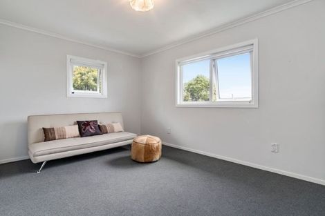 Photo of property in 17 Gala Place, Henderson, Auckland, 0612