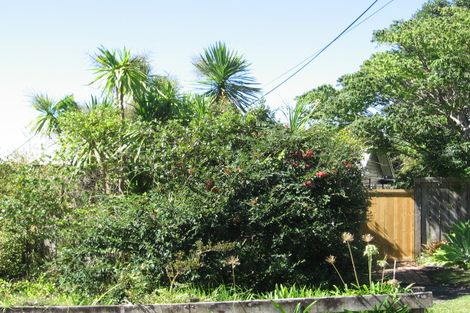 Photo of property in 2/40 Nigel Road, Browns Bay, Auckland, 0630