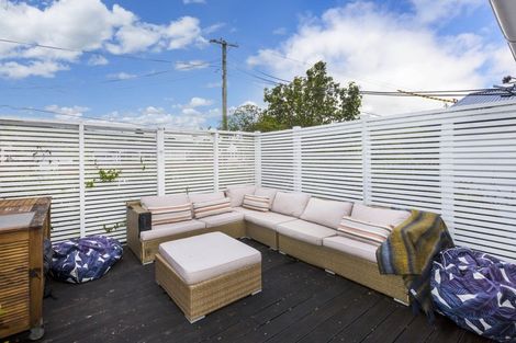 Photo of property in 44 Dowling Grove, Silverstream, Upper Hutt, 5019