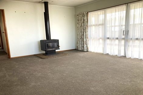 Photo of property in 79a Blake Street, Waitara, 4320