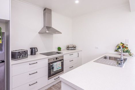 Photo of property in 89 Great North Road, Saint Johns Hill, Whanganui, 4501