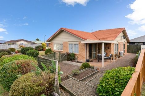 Photo of property in 2 Shrule Place, Huntington, Hamilton, 3210