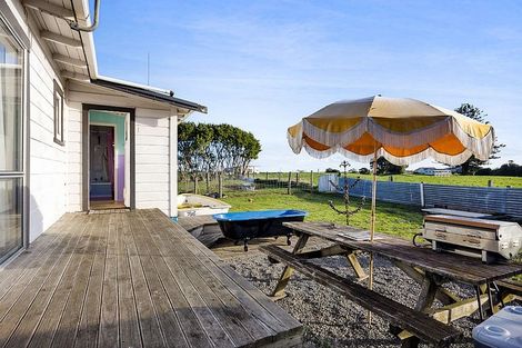 Photo of property in 215 Kakaramea Road, Kakaramea, Patea, 4598